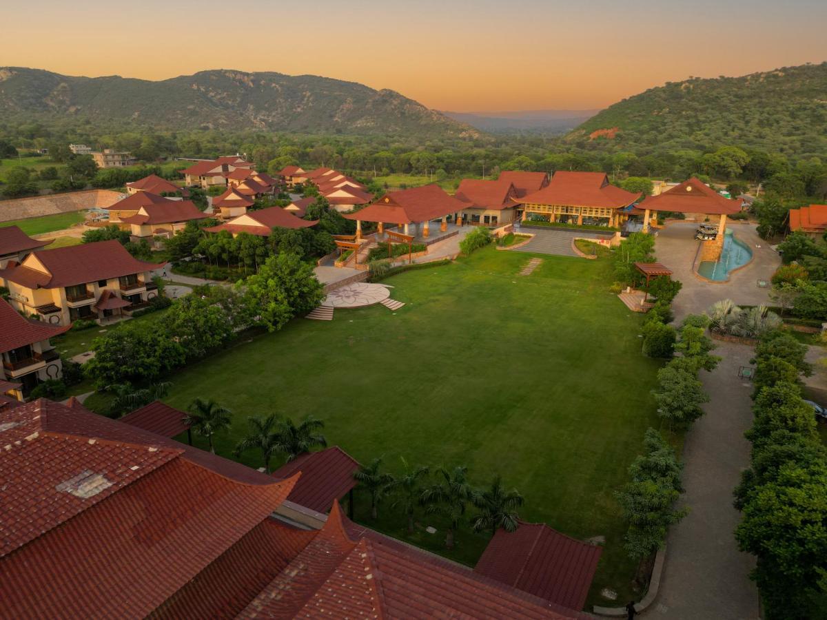 Ananta Spa & Resort Jaipur Exterior photo